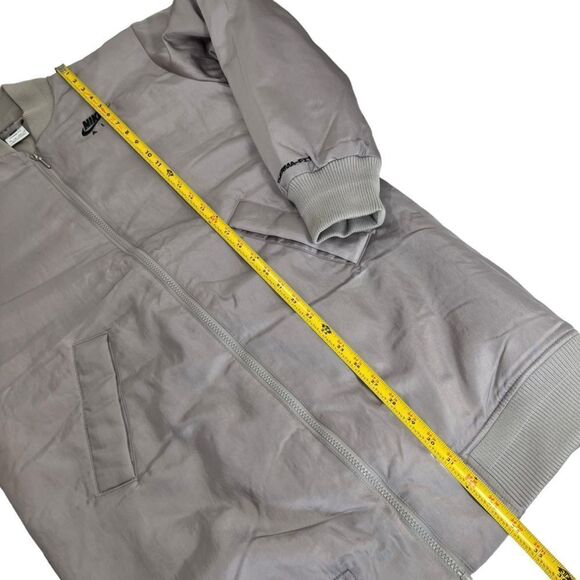 Nike Women's Air Therma-Fit "Sport Spice" Bomber Jacket - Picture 13 of 16